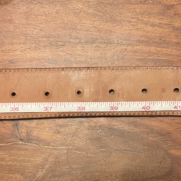 Authentic Vintage Gucci Signature Belt - Picture 11 of 15